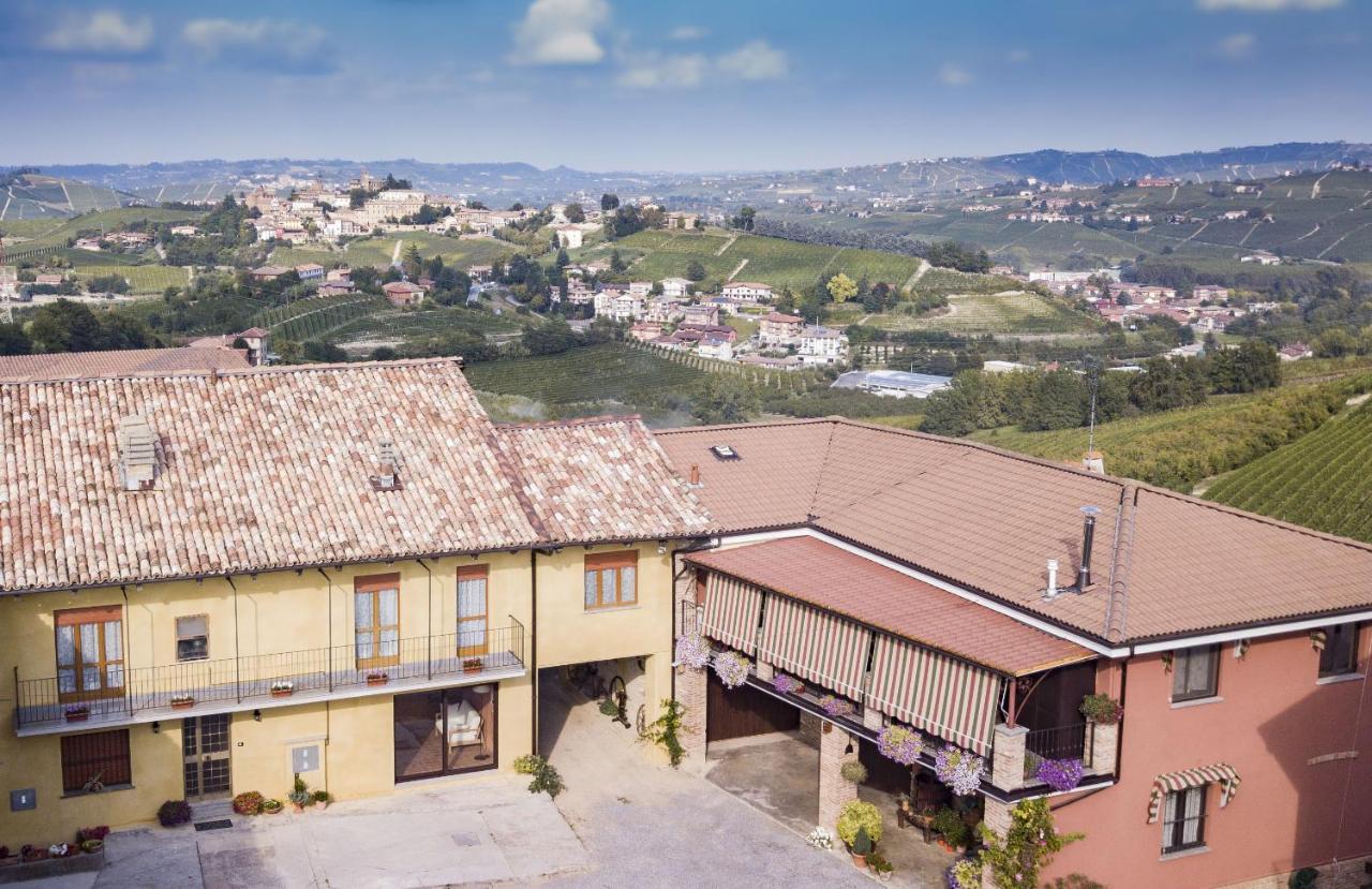 I Quattro Grappoli Bed & Breakfast Neive Dış mekan fotoğraf