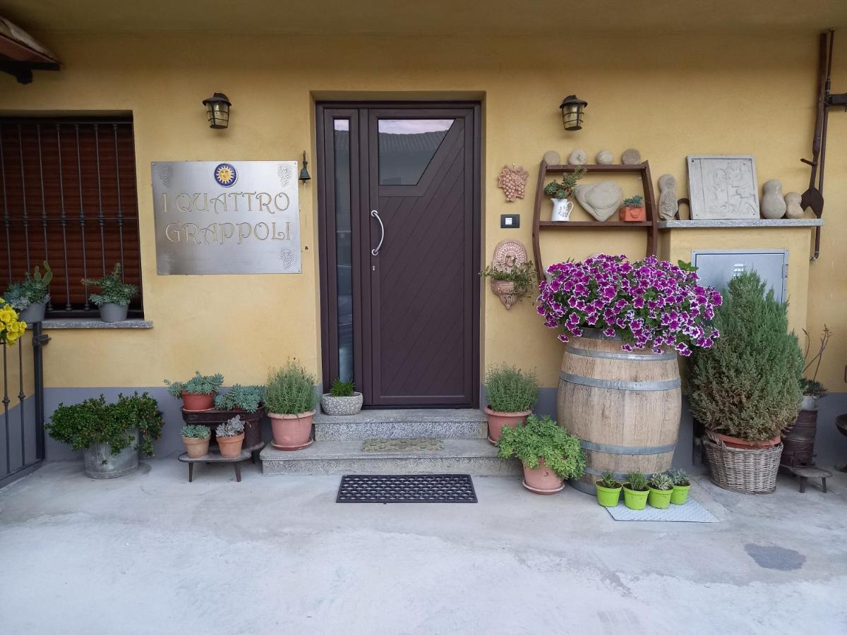 I Quattro Grappoli Bed & Breakfast Neive Dış mekan fotoğraf