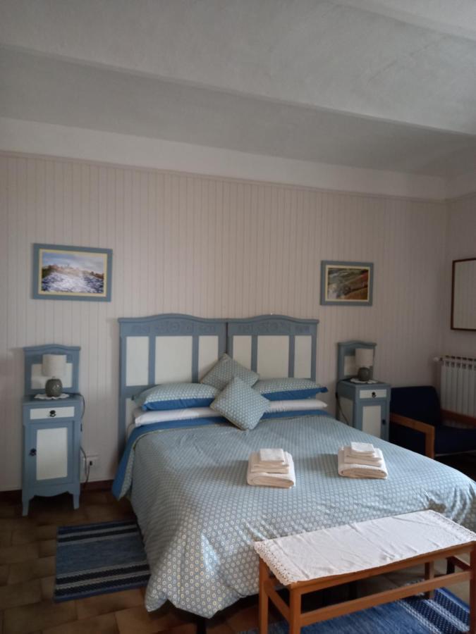 I Quattro Grappoli Bed & Breakfast Neive Oda fotoğraf