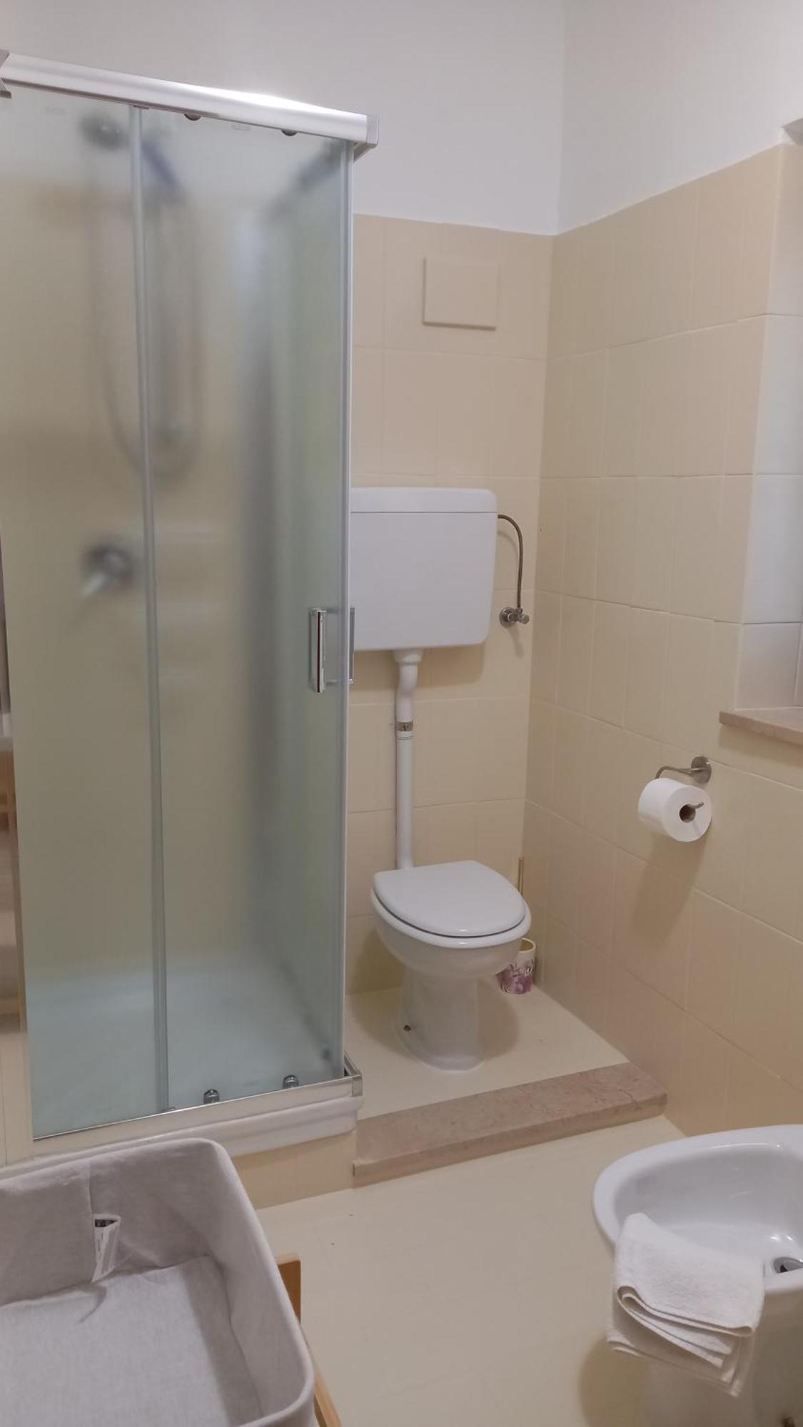 I Quattro Grappoli Bed & Breakfast Neive Oda fotoğraf